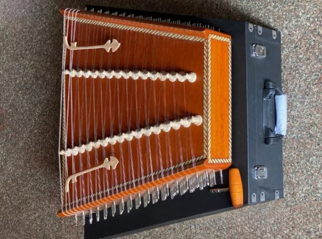 آلات موسيقية هندية مستوردة من  - مراجعة Musical Instrument In India وسعره